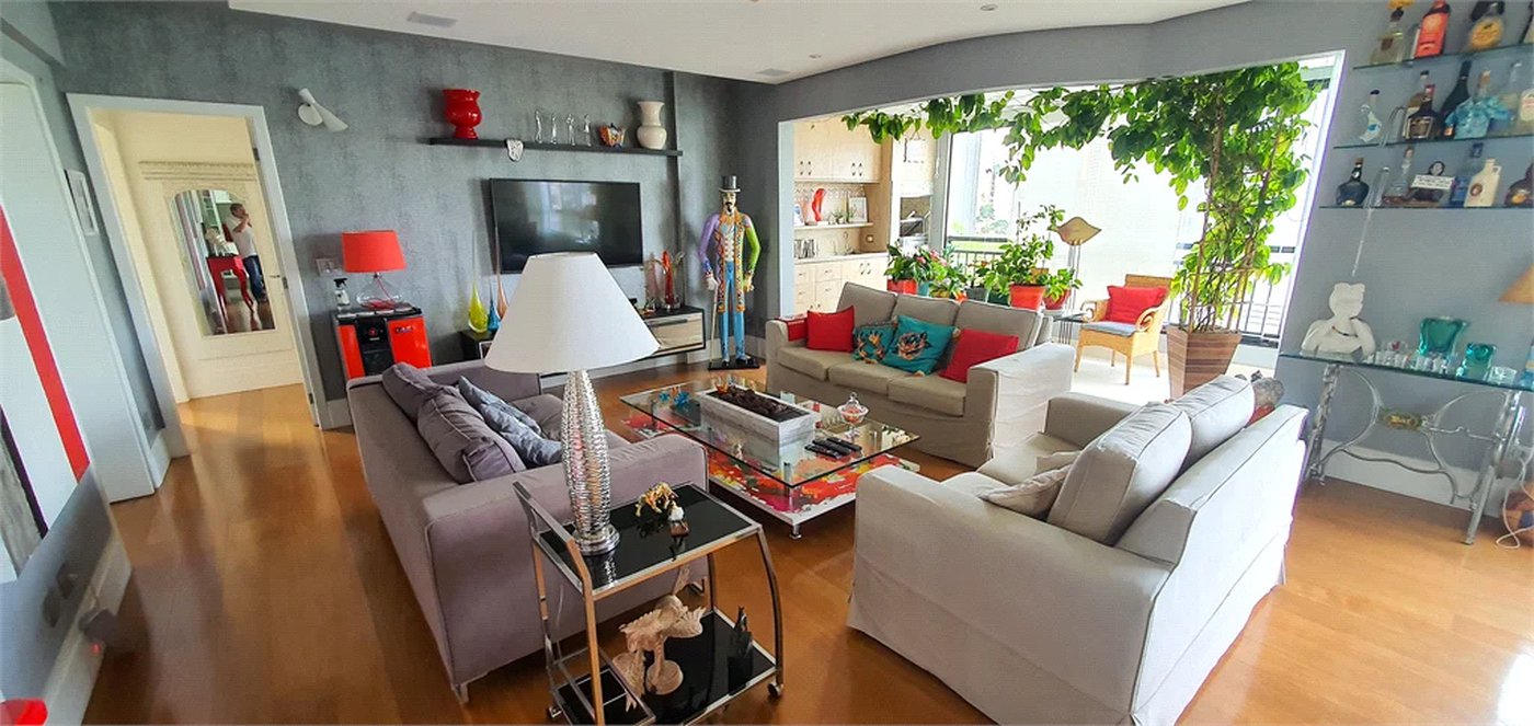 Apartamento à venda com 3 suítes em Vila Suzana, São Paulo, SP