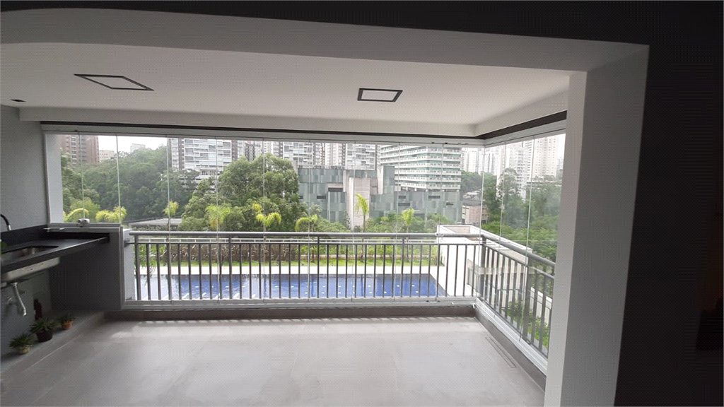 Apartamento à venda com 2 suítes em Jardim Caboré, São Paulo, SP