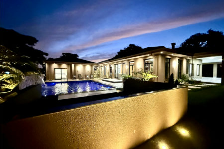 Casa à venda com 5 quartos, sendo 3 suítes, em Terras de Santa Cristina Xiii Setor Iate, Paranapanema, SP