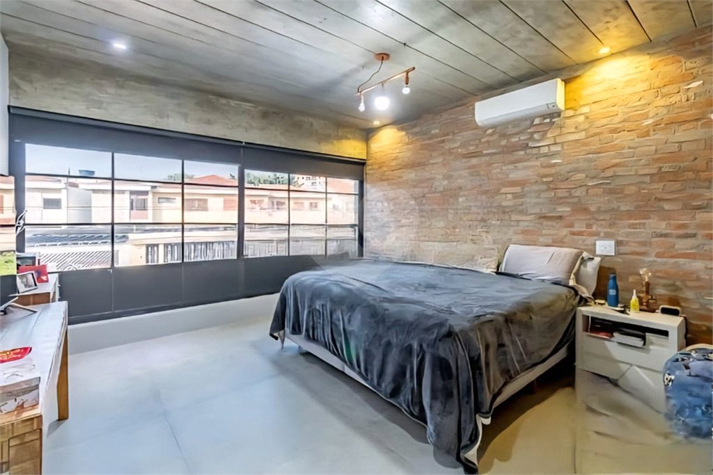 Casa à venda com 4 quartos, sendo 3 suítes, em Alto da Lapa, São Paulo, SP