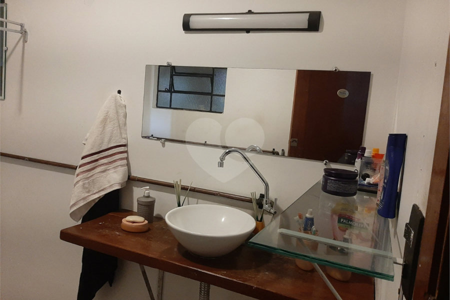 Casa Térrea à venda com 3 quartos em Horto Florestal, São Paulo, SP