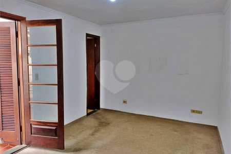 Sobrado à venda com 3 quartos, sendo 1 suíte,  em Parque Colonial, São Paulo, SP