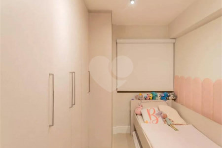 Apartamento à venda com 4 quartos, sendo 1 suíte,  em Tijuca, Rio de Janeiro, RJ