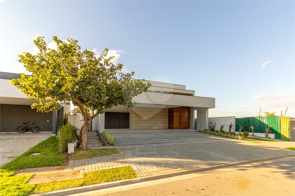 Casa à venda com 3 suítes no condomínio Alphaville Nova Esplanada 3, Votorantim - SP