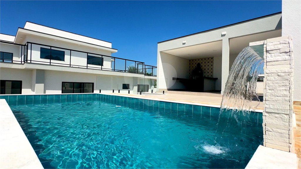 Casa à venda com 5 suítes no condomínio Terras de Mont Serrat, Salto - SP