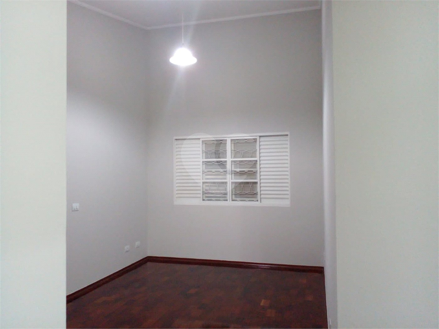 Sobrado à venda ou para alugar com 3 quartos, sendo 1 suíte, no Centro, Salto, SP