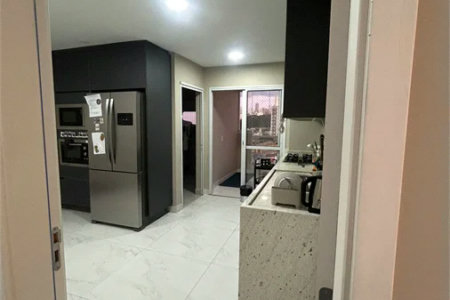 Apartamento à venda com 3 quartos, sendo 1 suíte,  em Jardim Vazani, São Paulo, SP
