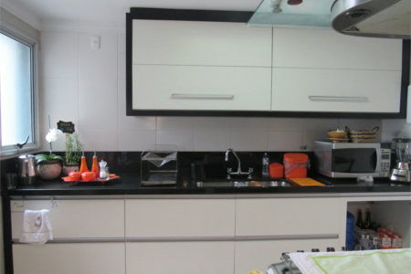 Apartamento à venda com 4 quartos, sendo 3 suítes,  em Jardim Londrina, São Paulo, SP