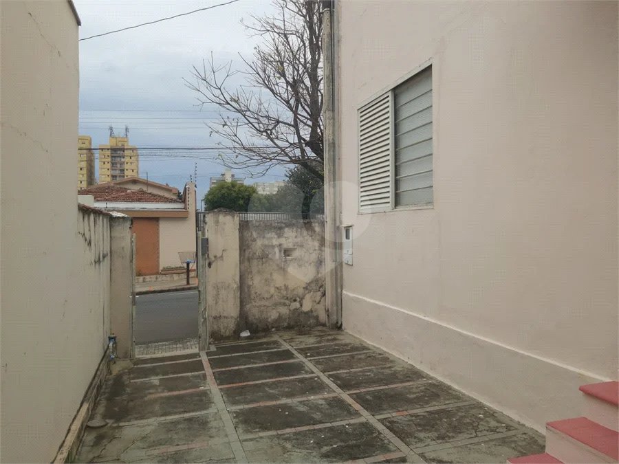 Casa térrea a venda no centro de São Carlos com 3 quartos
