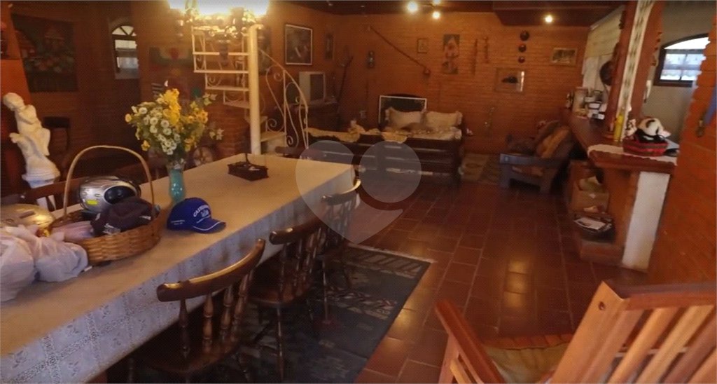 Sítio à venda com 4 quartos, sendo 2 suítes, em Jardim Maracanã, Atibaia, SP
