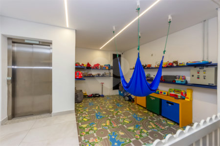 Casa à venda com 3 suítes no condomínio Reserva 8, São Paulo - SP