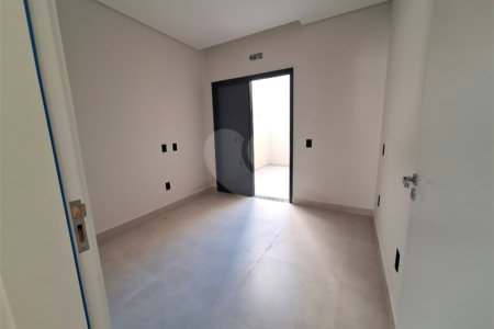 Casa Térrea à venda com 3 quartos, sendo 1 suíte, em Jardim Regina, Indaiatuba, SP