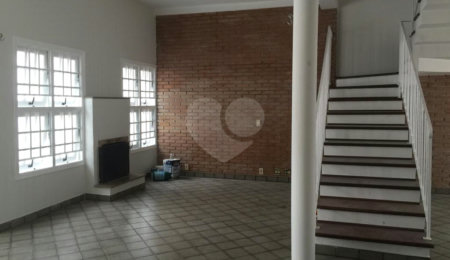 Sobrado à venda com 4 quartos, sendo 1 suíte,  em Indianópolis, São Paulo, SP