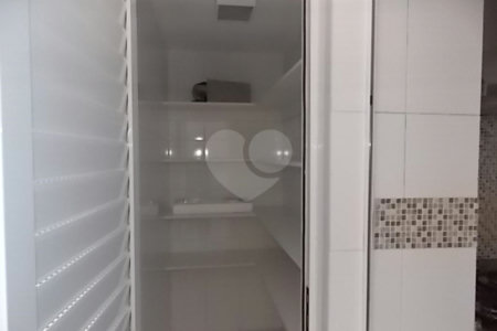 Apartamento à venda com 3 quartos, sendo 2 suítes,  em Jardim Arpoador, São Paulo, SP