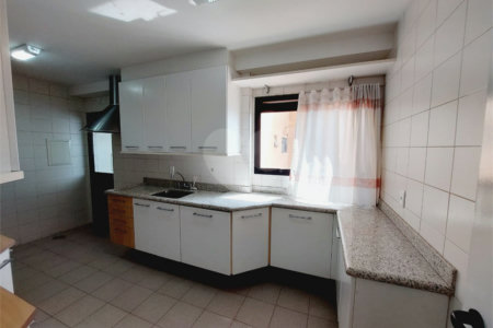 Apartamento à venda com 4 quartos, sendo 2 suítes,  em Alto da Lapa, São Paulo, SP