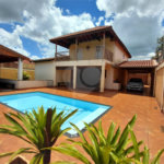 Sobrado à venda com 4 quartos, sendo 1 suíte,  em Parque dos Lagos, Ribeirão Preto, SP