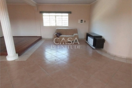 Chácara à venda com 5 quartos, sendo 1 suíte,  em Araçoiaba da Serra, SP