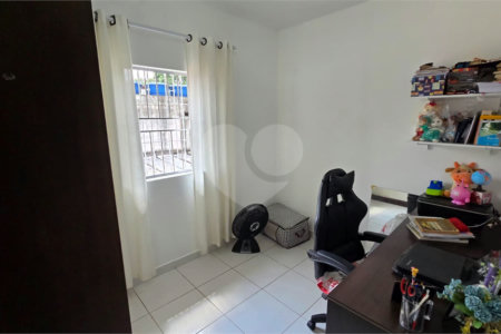 Casa à venda com 3 quartos, sendo 1 suíte, em Vila Maria Eugenia, São Paulo, SP