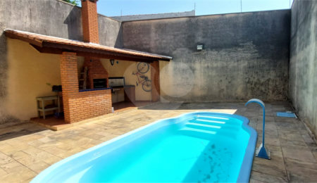 Casa à venda com 5 quartos, sendo 3 suítes,  em Vila Monumento, São Paulo, SP