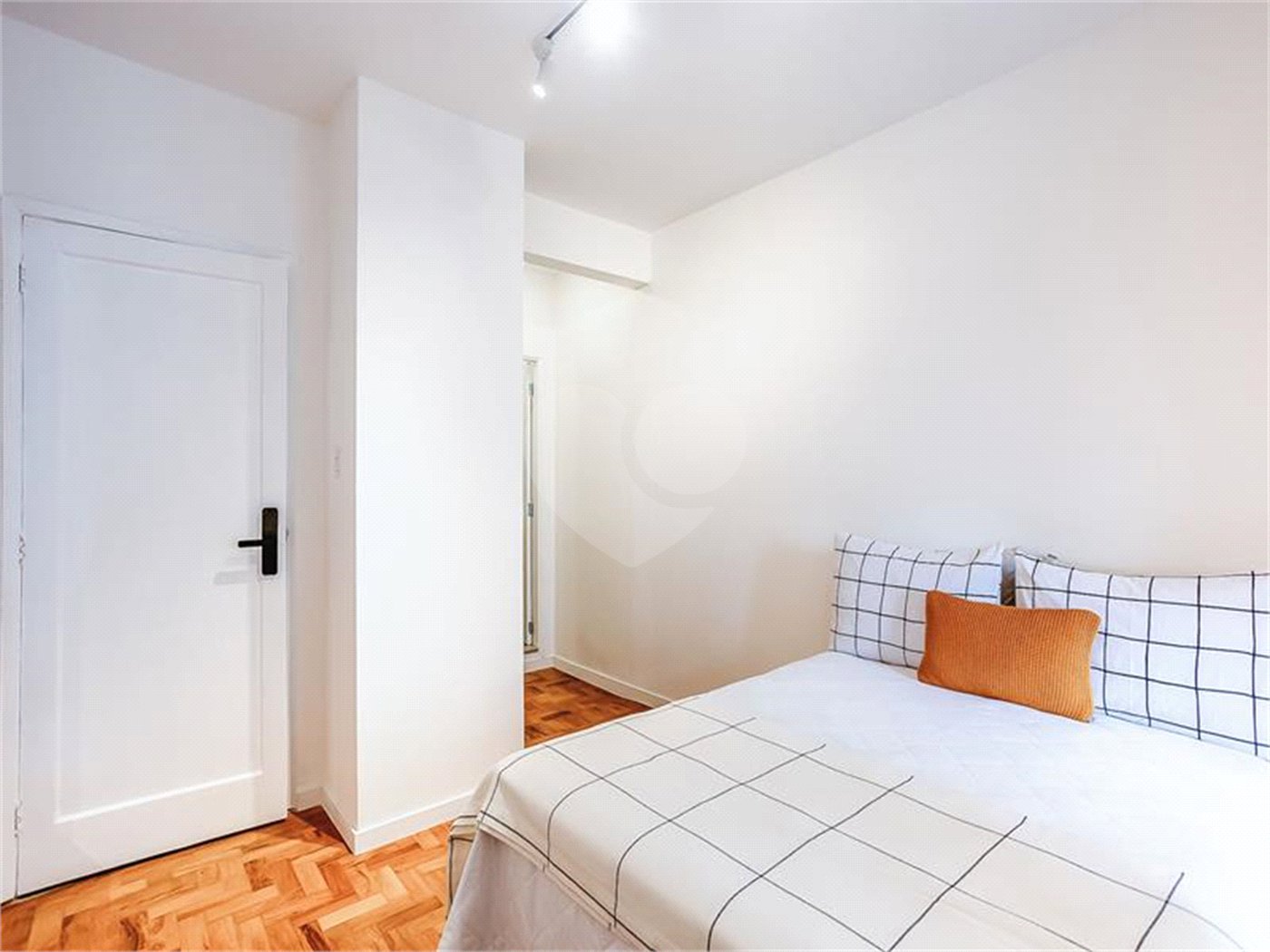 Apartamento à venda com 3 quartos, sendo 1 suíte, em Itaim Bibi, São Paulo, SP