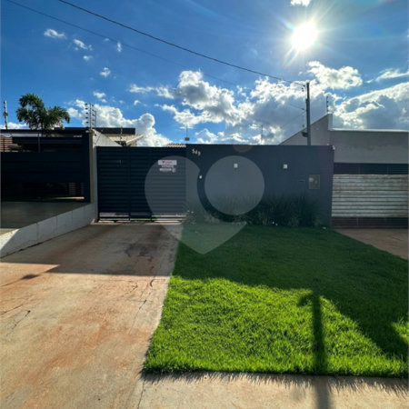 Casa à venda com 3 quartos, sendo 1 suíte,  em Jardim Estoril, Ponta Porã, MS