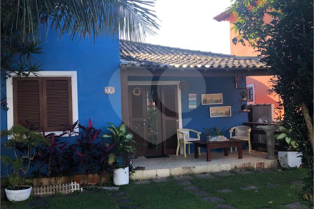 Casa à venda com 3 quartos, sendo 1 suíte,  em Praia Rasa, Armação dos Búzios, RJ