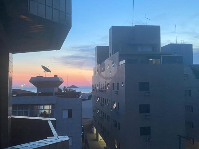 Apartamento à venda com 1 suíte em Enseada, Guarujá, SP