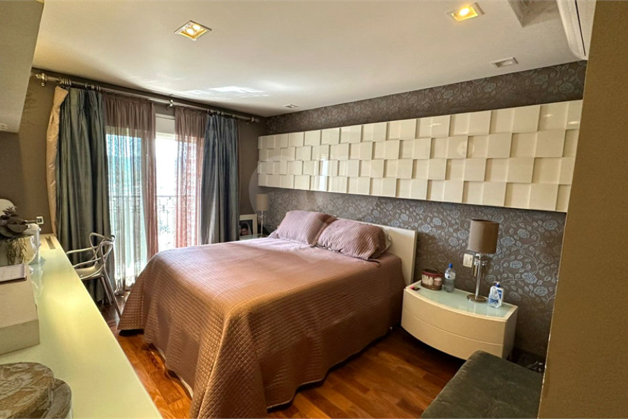 Apartamento à venda com 4 quartos, sendo 3 suítes,  em Santana, São Paulo, SP