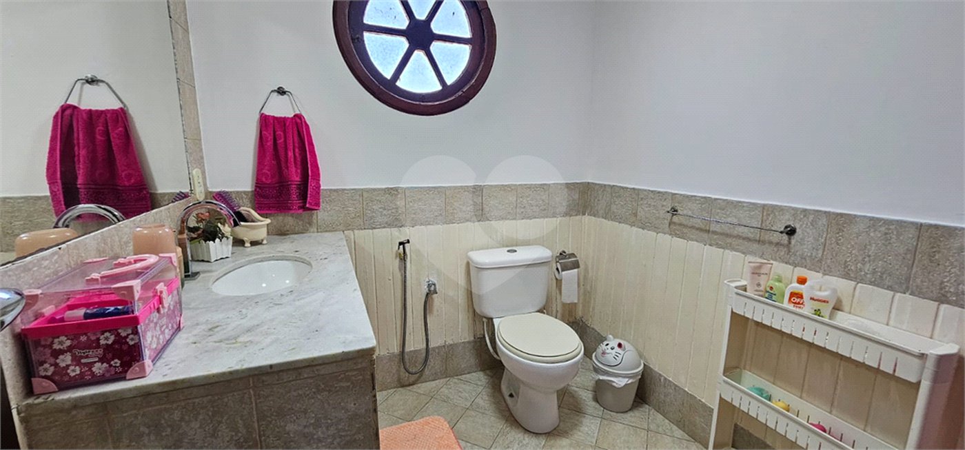 Casa em condomínio à venda com 3 quartos em Praia Rasa, Armação dos Búzios, RJ