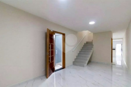 Casa à venda com 3 quartos, sendo 1 suíte, em Jardim Peri Peri, São Paulo, SP