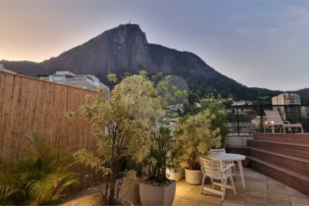 Cobertura à venda com 3 quartos, sendo 2 suítes,  em Lagoa, Rio de Janeiro, RJ