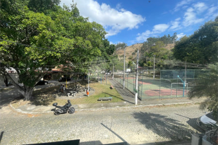 Casa à venda com 4 quartos, sendo 1 suíte, em Campo Grande, Rio de Janeiro, RJ