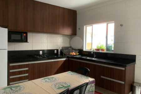 Casa à venda com 2 quartos em Capela, Vinhedo, SP
