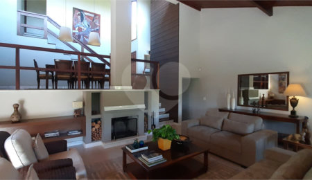 Casa à venda ou para alugar com 4 quartos, sendo 3 suítes,  no condomínio Sausalito, Mairiporã - SP