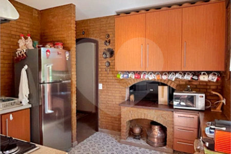 Villagio à venda com 5 quartos, sendo 3 suítes, em Vila Petrópolis, Atibaia, SP