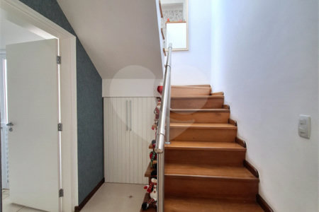 Casa à venda com 3 suítes no condomínio Residencial Villa Di Treviso, Vinhedo - SP