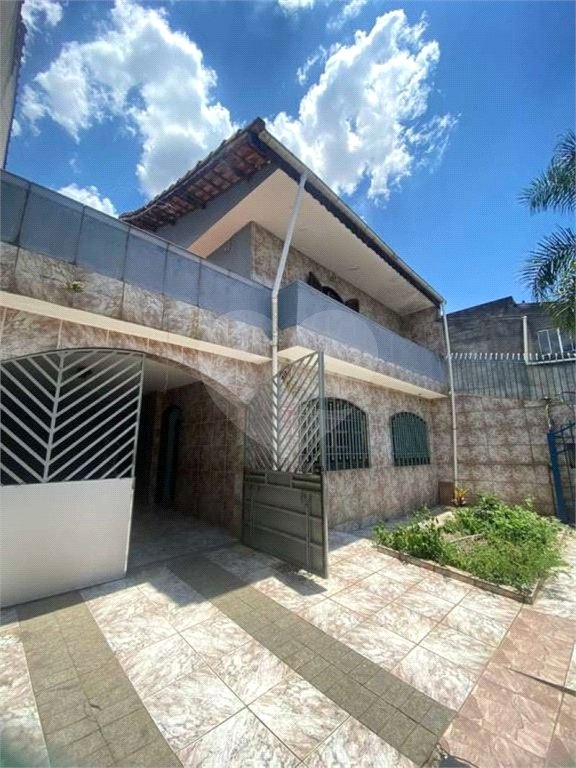 Sobrado à venda com 3 quartos, sendo 1 suíte, em Vila Matilde, São Paulo, SP