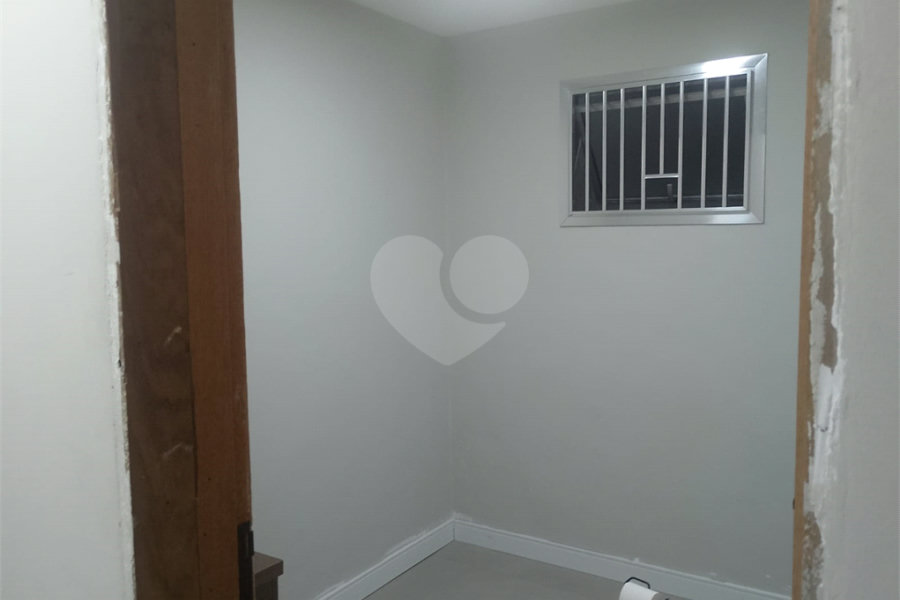 Sobrado à venda com 3 quartos em Jaraguá, São Paulo, SP