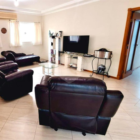 Casa á venda no residencial Eldorado.