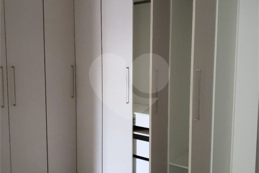 Casa à venda com 3 suítes em Santana, São Paulo, SP