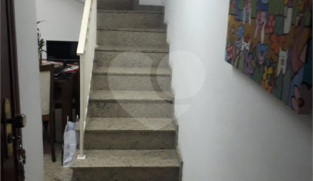 Casa à venda com 3 quartos, sendo 1 suíte,  no condomínio Horto Residence, São Paulo - SP