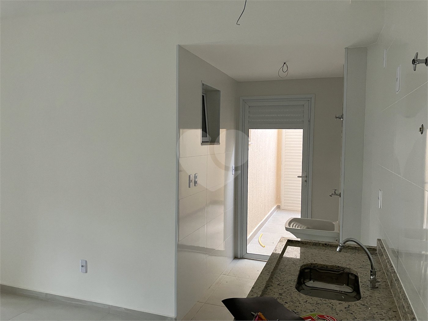 Apartamento à venda com 3 quartos, sendo 1 suíte,  em Parque Campolim, Sorocaba, SP