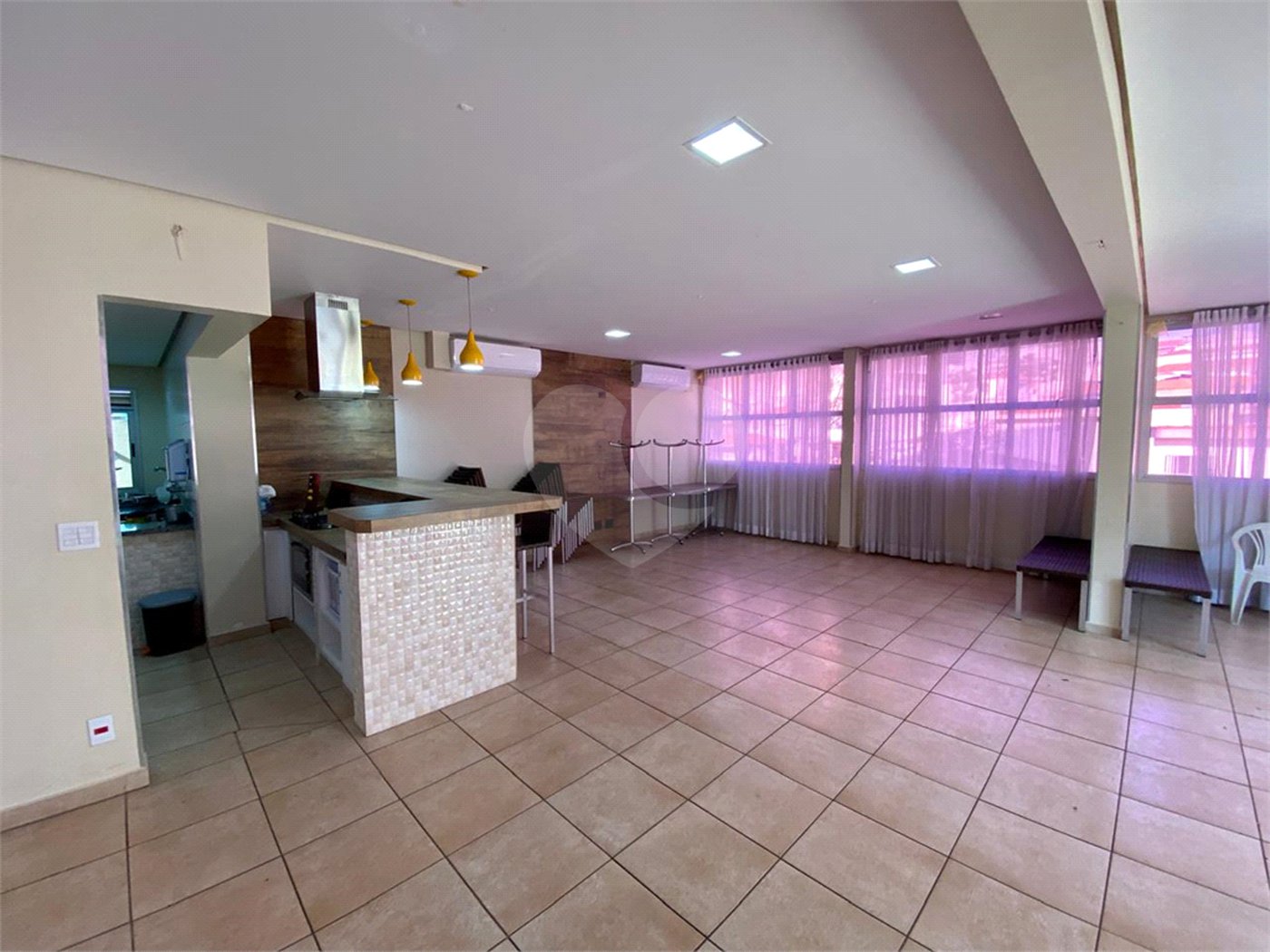 Apartamento à venda com 3 quartos, sendo 1 suíte,  em Saúde, São Paulo, SP