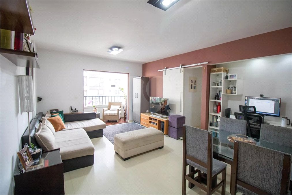 Apartamento à venda com 2 quartos, sendo 1 suíte, em Campo Belo, São Paulo, SP