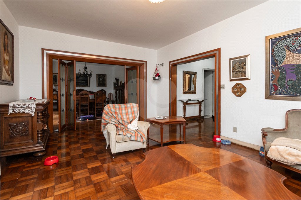 Apartamento à venda com 4 quartos, sendo 1 suíte, em Higienópolis, São Paulo, SP