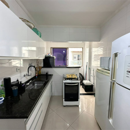 Apartamento à venda com 2 quartos, sendo 1 suíte,  em Aviação, Praia Grande, SP