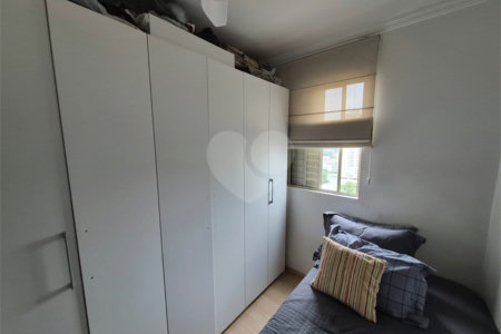 Apartamento à venda com 2 quartos em Vila Isa, São Paulo, SP