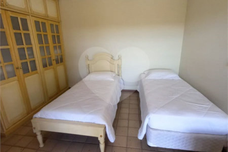 Casa à venda com 5 quartos, sendo 2 suítes, no condomínio Estância Marambaia, Vinhedo - SP