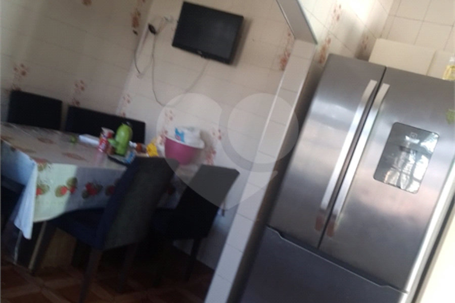 Sobrado à venda com 6 quartos, sendo 2 suítes, em Tremembé, São Paulo, SP