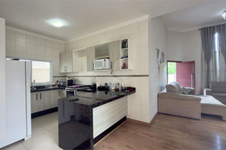 Casa à venda com 4 quartos, sendo 1 suíte,  no condomínio Portobello Sorocaba, Sorocaba - SP